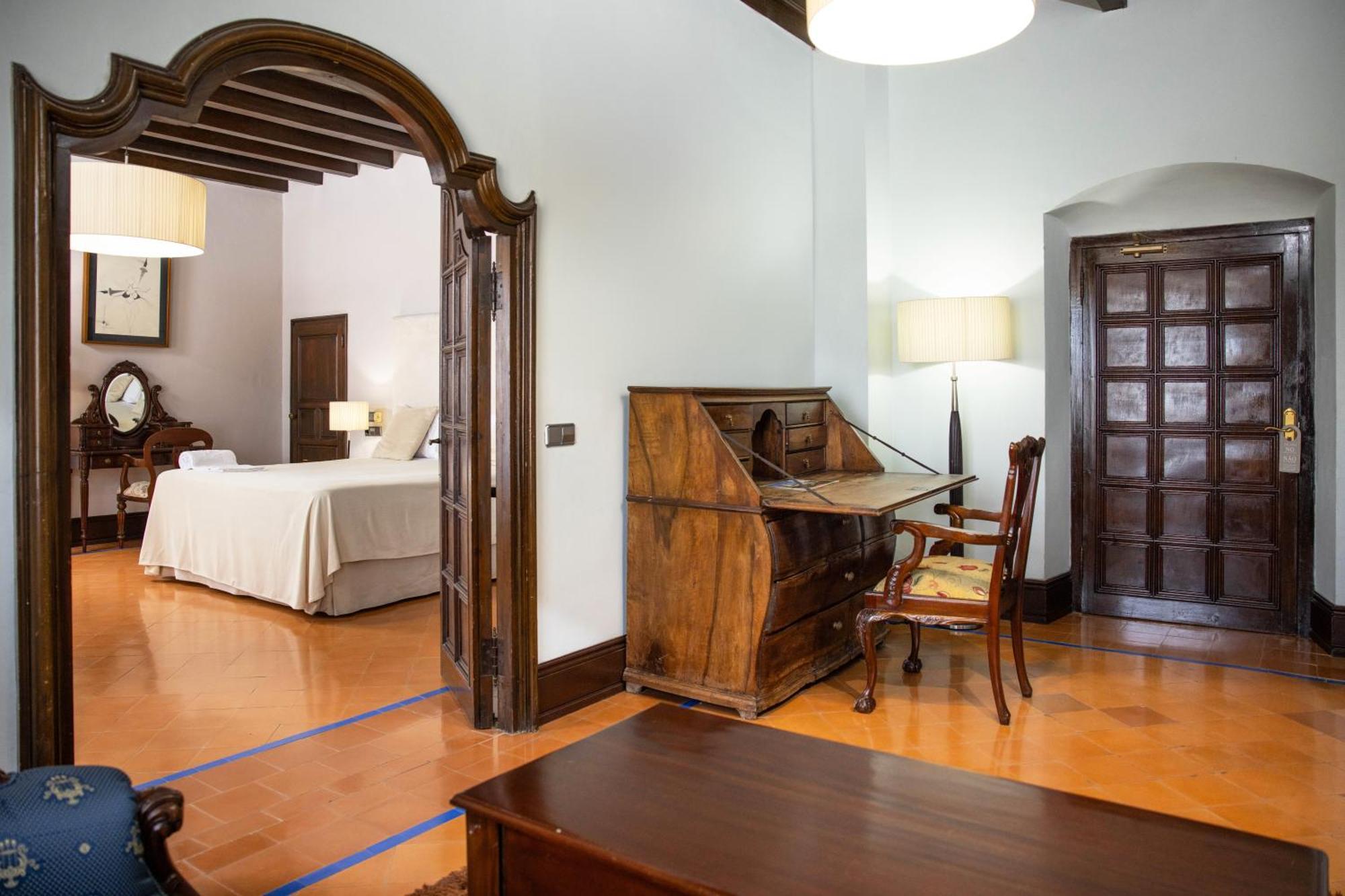 Rvhotels Palau Lo Mirador Torroella de Montgrí المظهر الخارجي الصورة