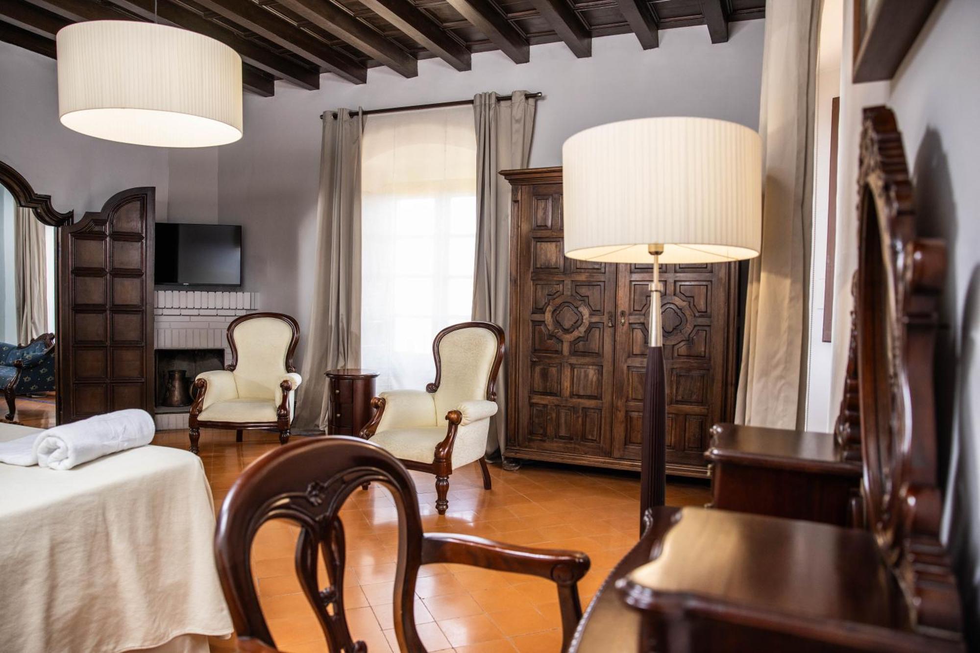 Rvhotels Palau Lo Mirador Torroella de Montgrí المظهر الخارجي الصورة
